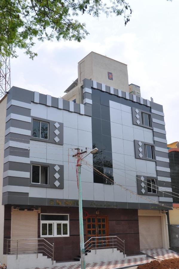 C M Hotel New Wodapatti Zewnętrze zdjęcie
