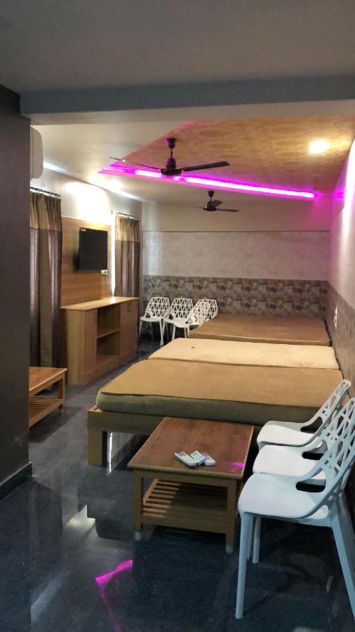 C M Hotel New Wodapatti Zewnętrze zdjęcie