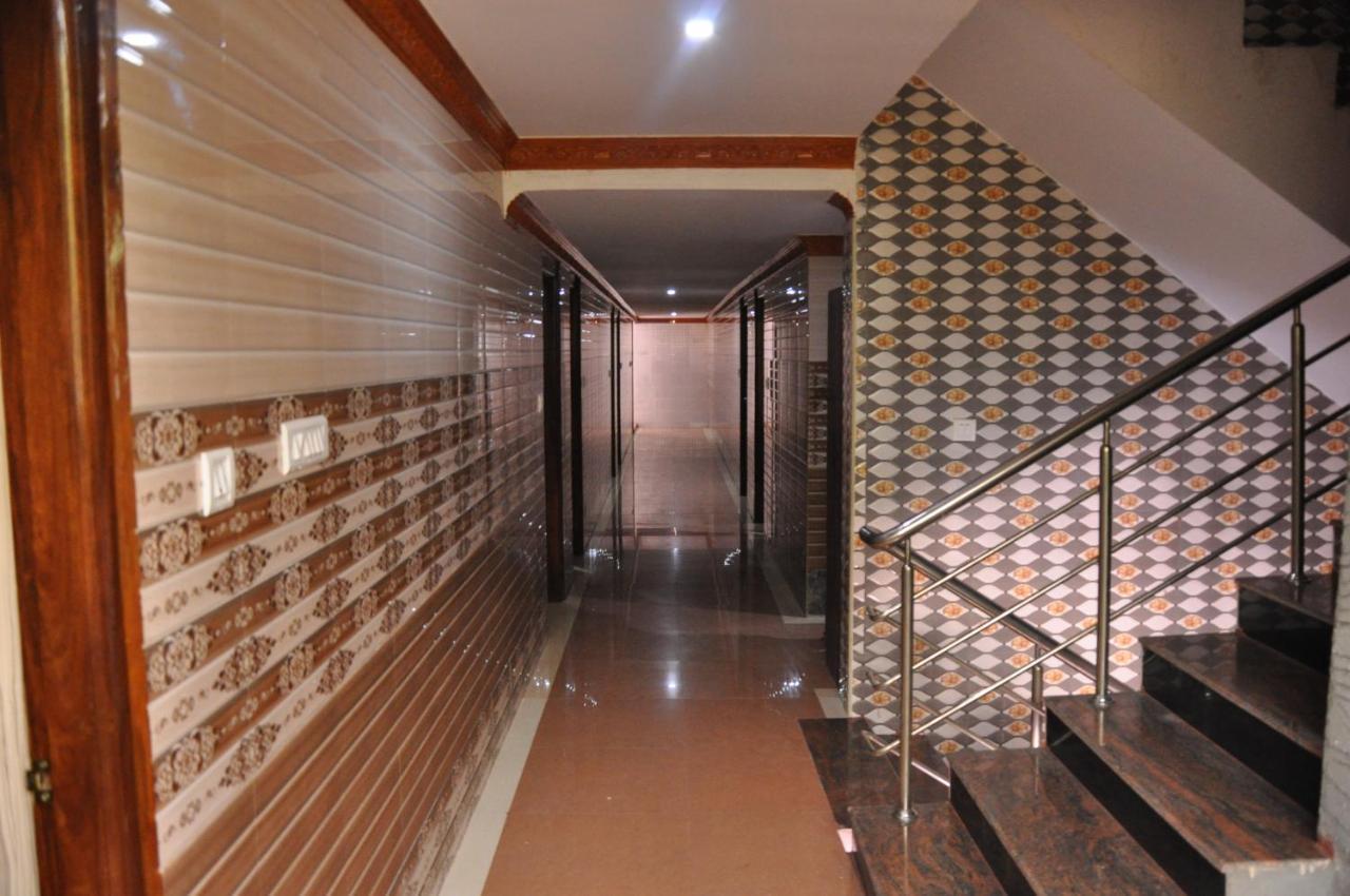 C M Hotel New Wodapatti Zewnętrze zdjęcie