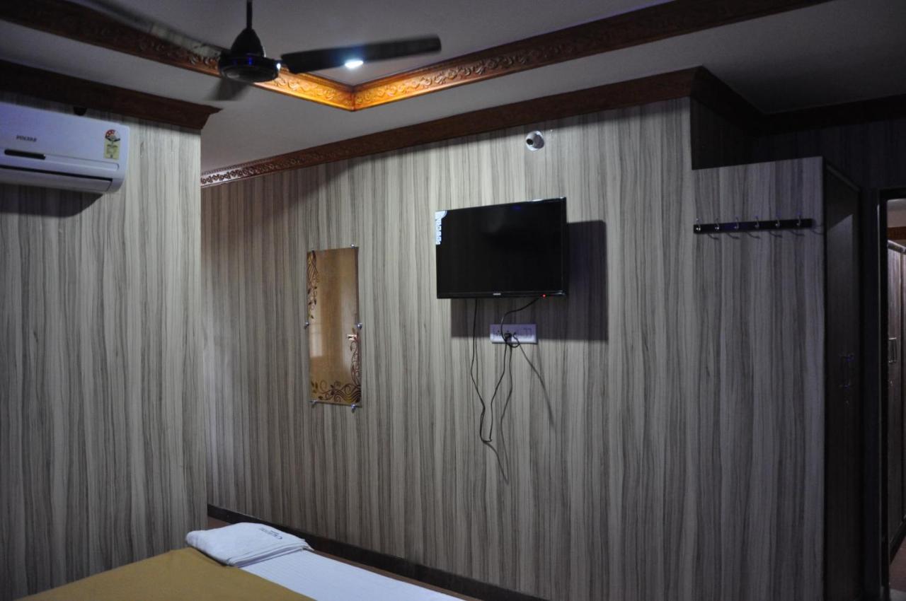 C M Hotel New Wodapatti Zewnętrze zdjęcie
