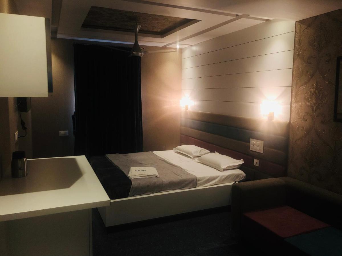 C M Hotel New Wodapatti Zewnętrze zdjęcie