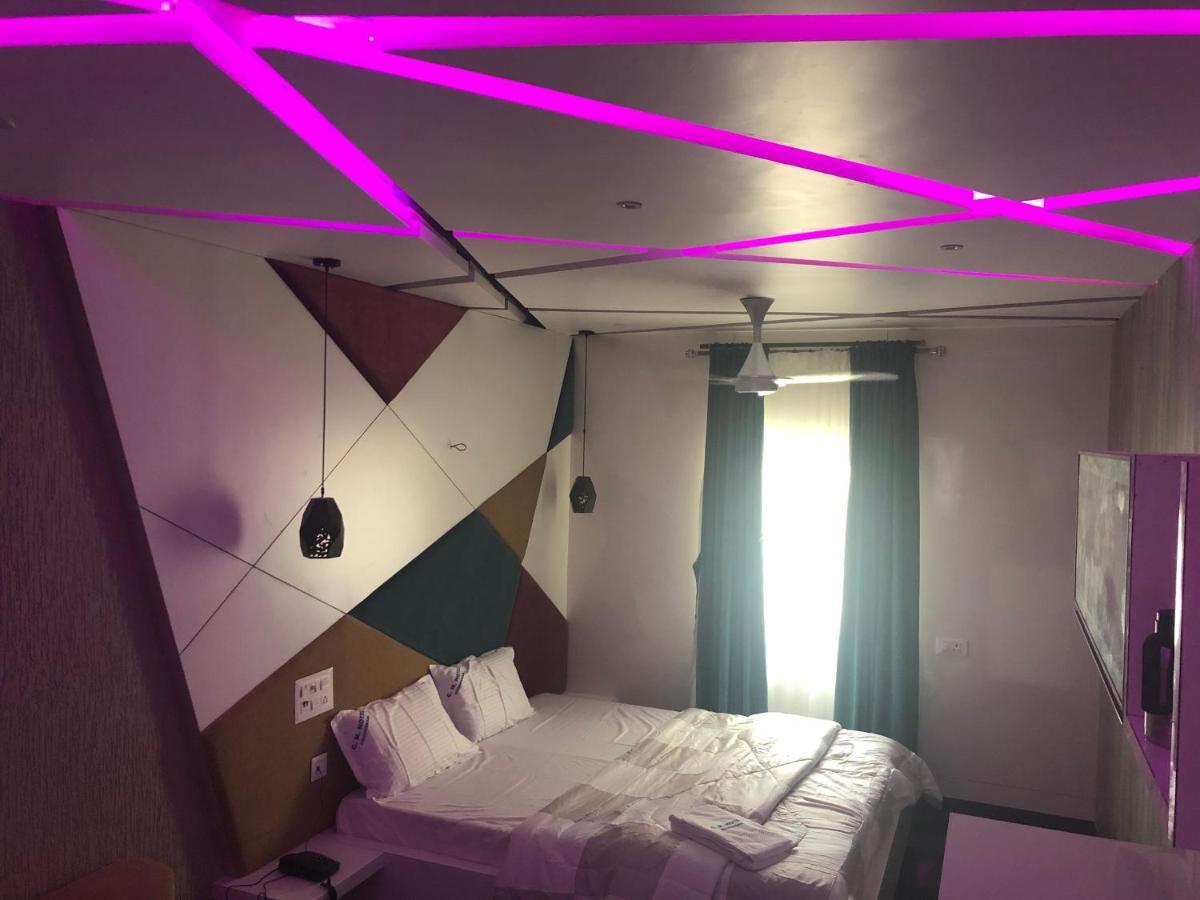 C M Hotel New Wodapatti Zewnętrze zdjęcie