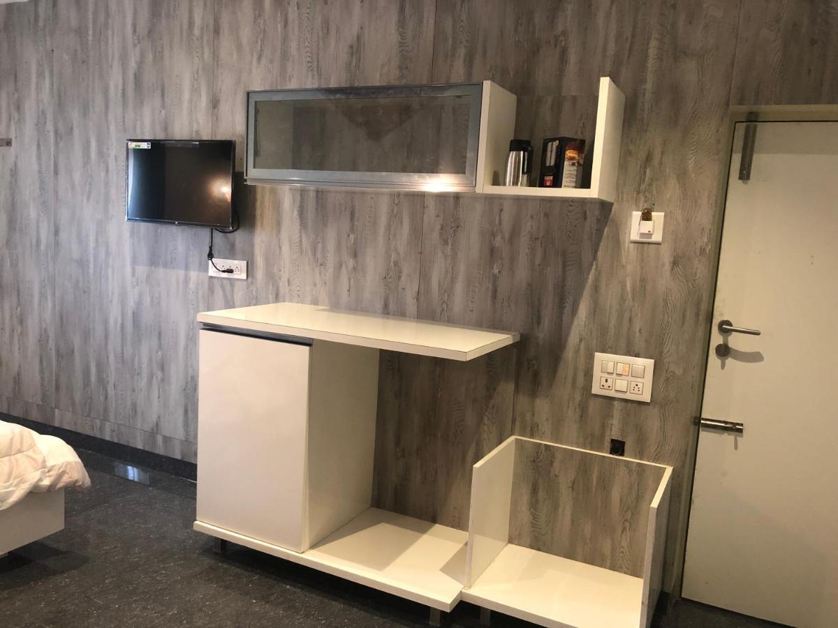 C M Hotel New Wodapatti Zewnętrze zdjęcie